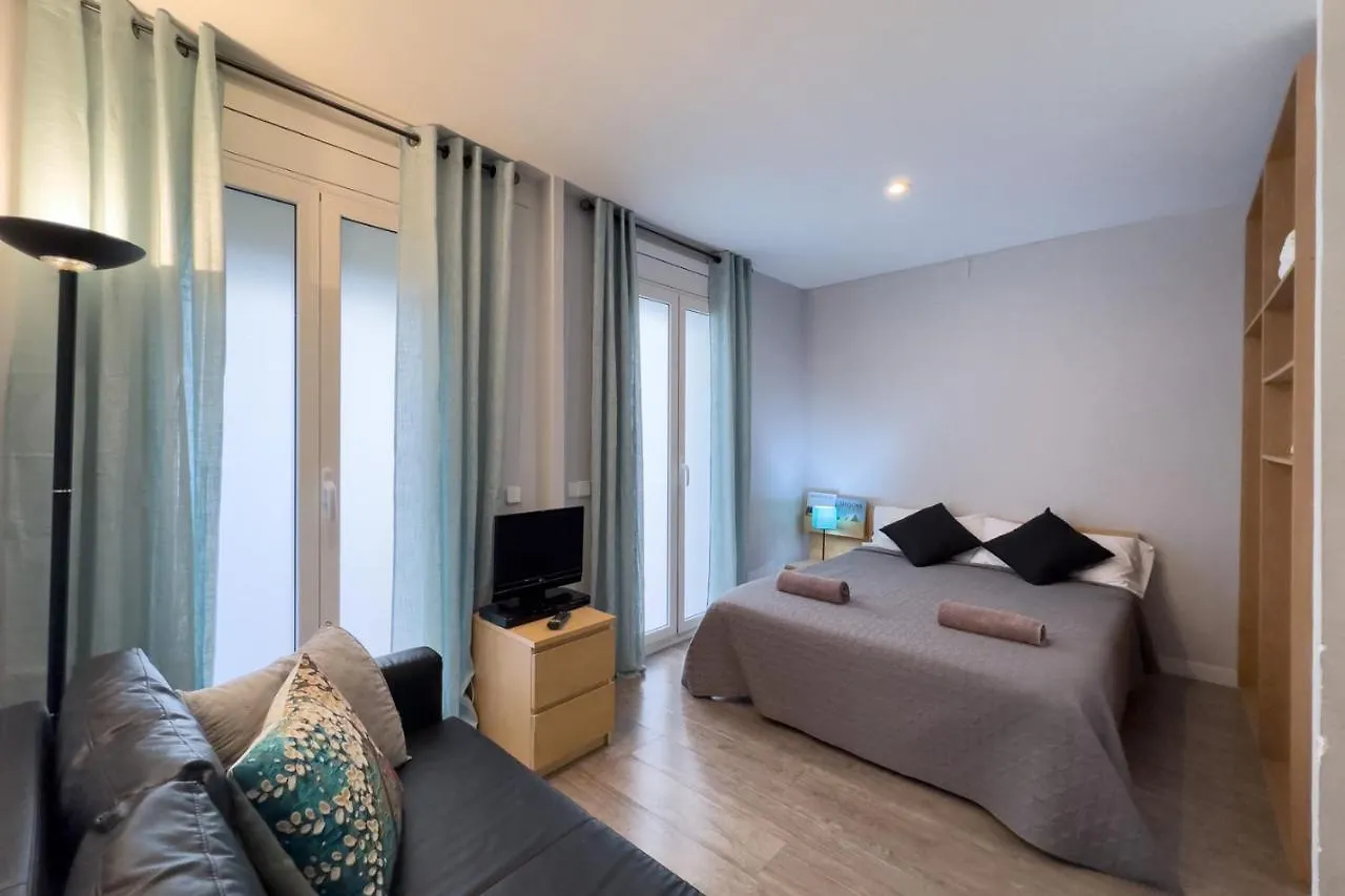 Aparteasy - Gracia Apartments Барселона