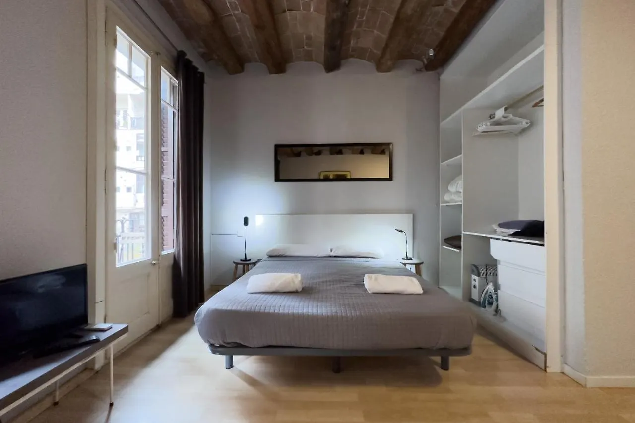Aparteasy - Gracia Apartments Барселона 0*,
