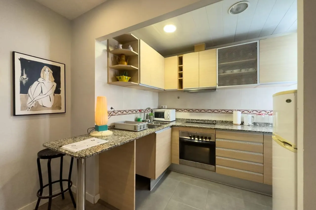 Aparteasy - Gracia Apartments Барселона 0*,  Испания