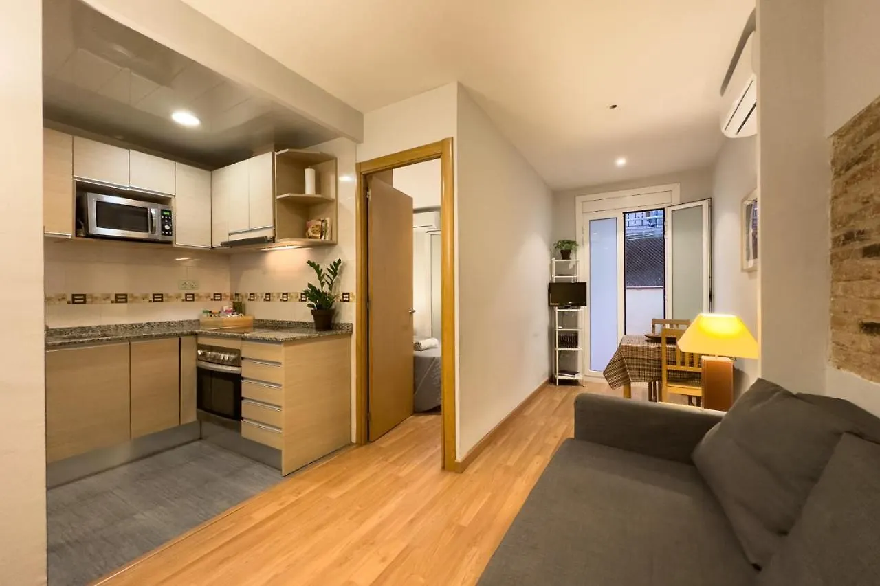 Aparteasy - Gracia Apartments Барселона 0*,