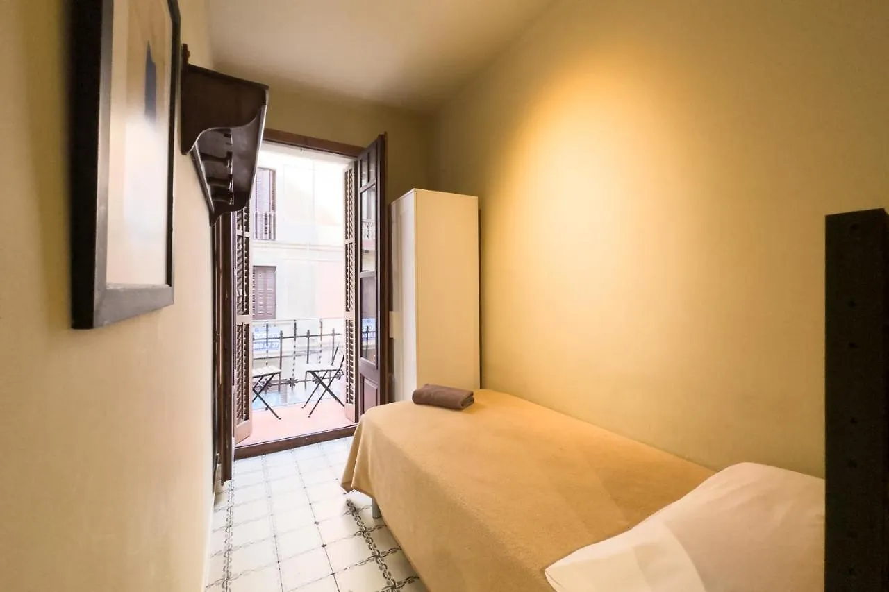 Aparteasy - Gracia Apartments Барселона 0*,  Испания