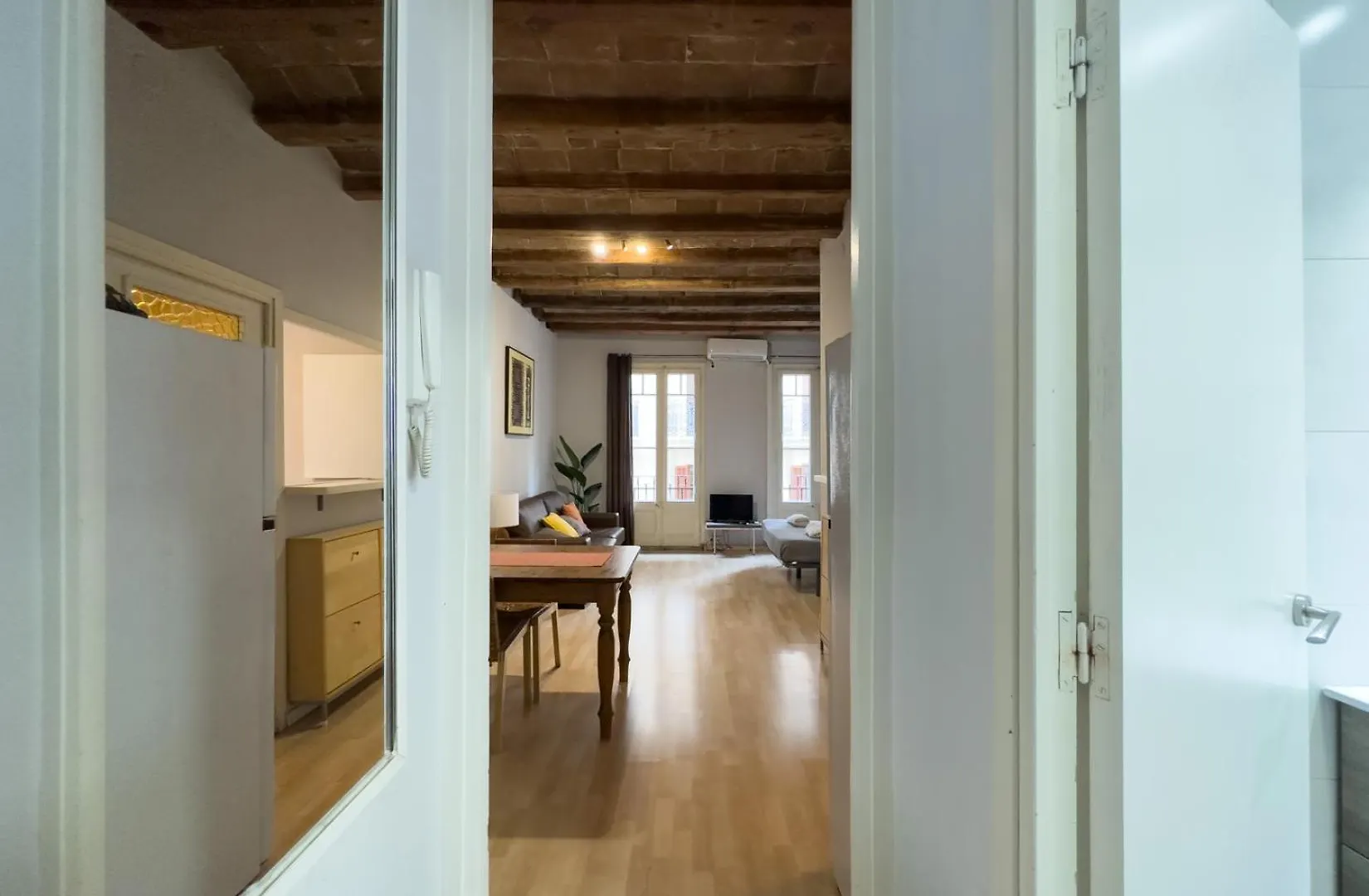 Aparteasy - Gracia Apartments Барселона