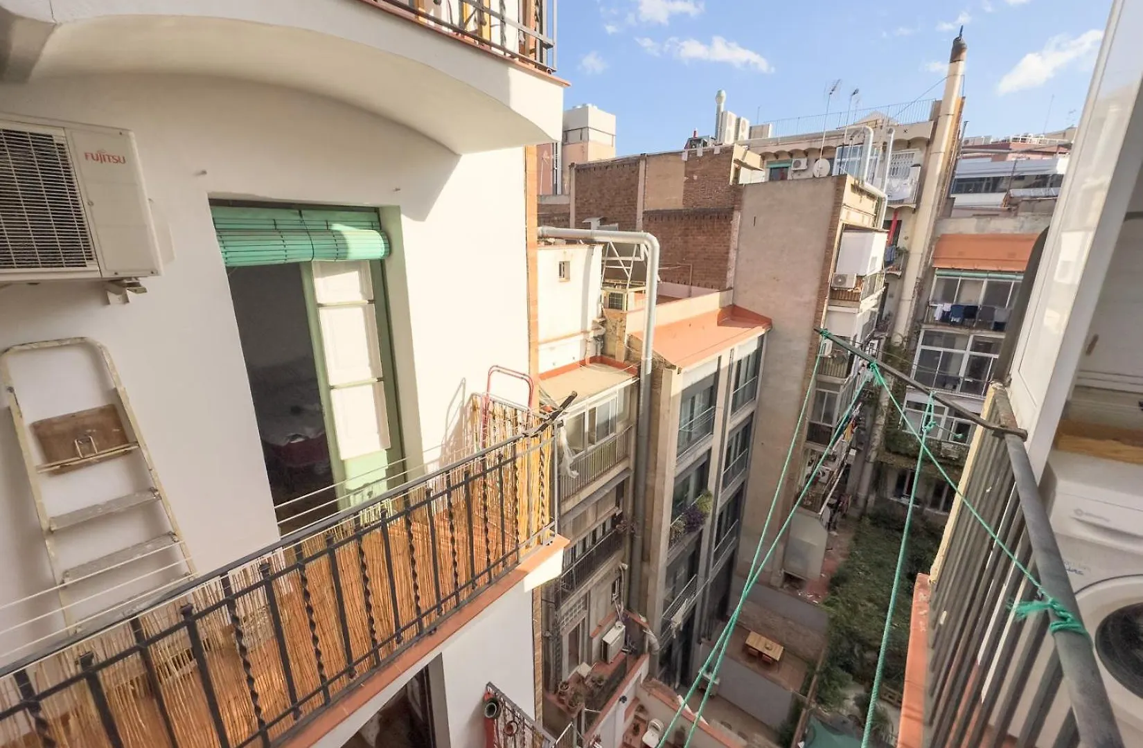 Aparteasy - Gracia Apartments Барселона Испания